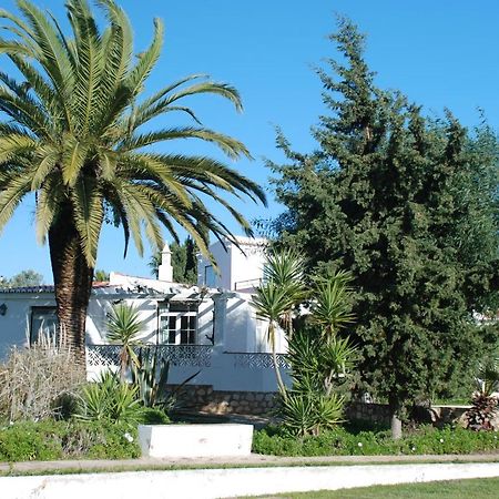 Casa Beachcomber Le Jardin Des Arts Lagos Esterno foto