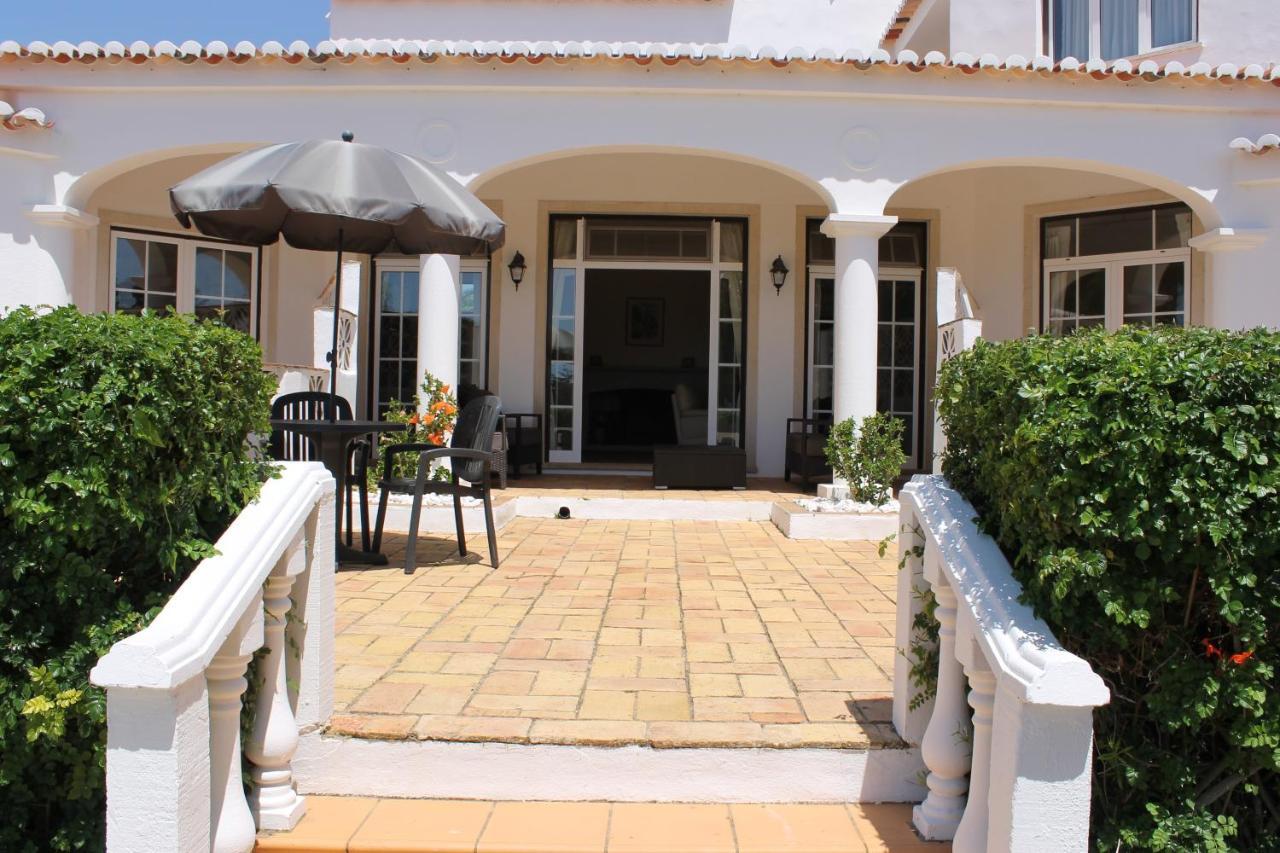 Casa Beachcomber Le Jardin Des Arts Lagos Esterno foto