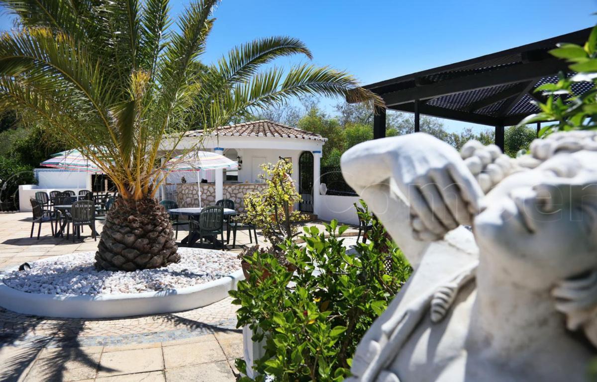 Casa Beachcomber Le Jardin Des Arts Lagos Esterno foto