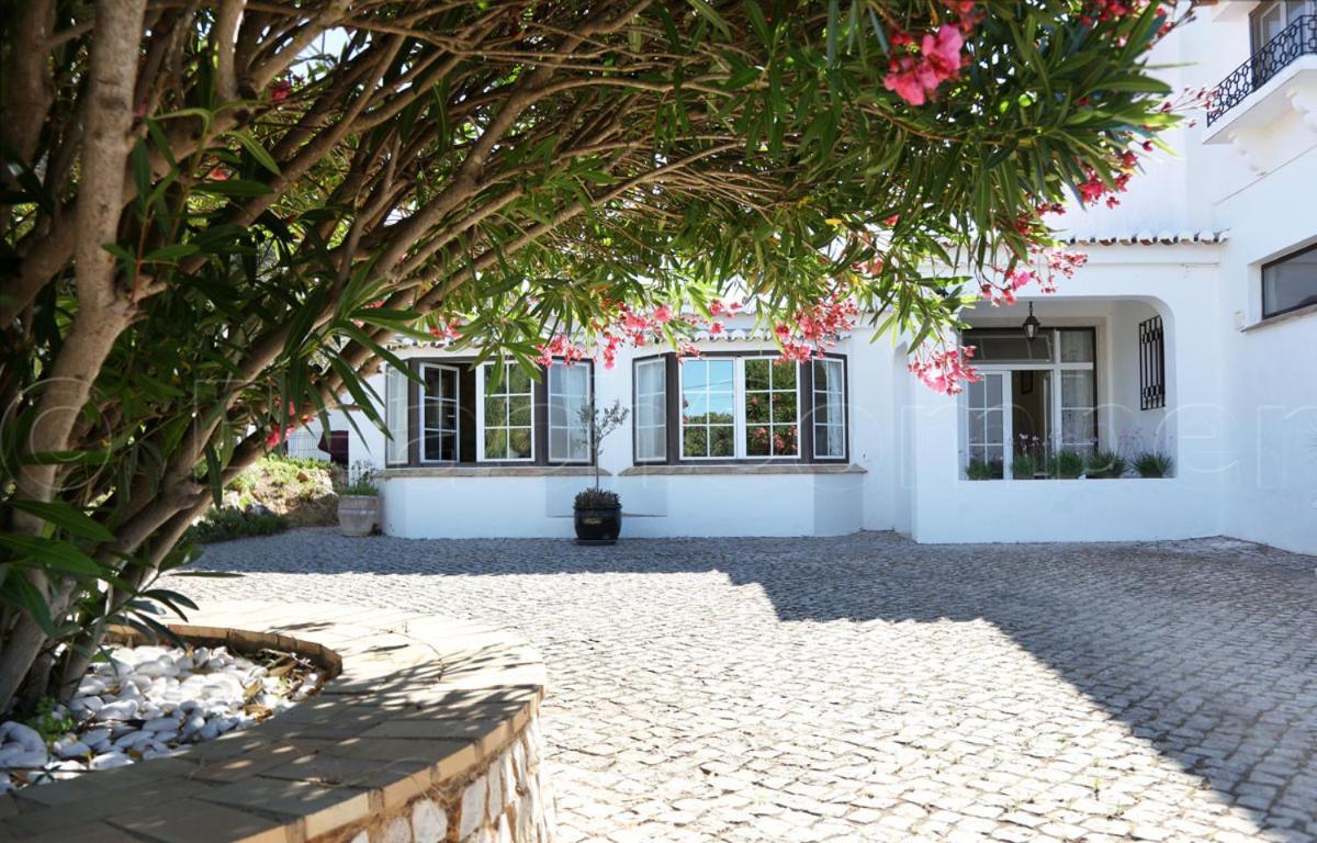 Casa Beachcomber Le Jardin Des Arts Lagos Esterno foto