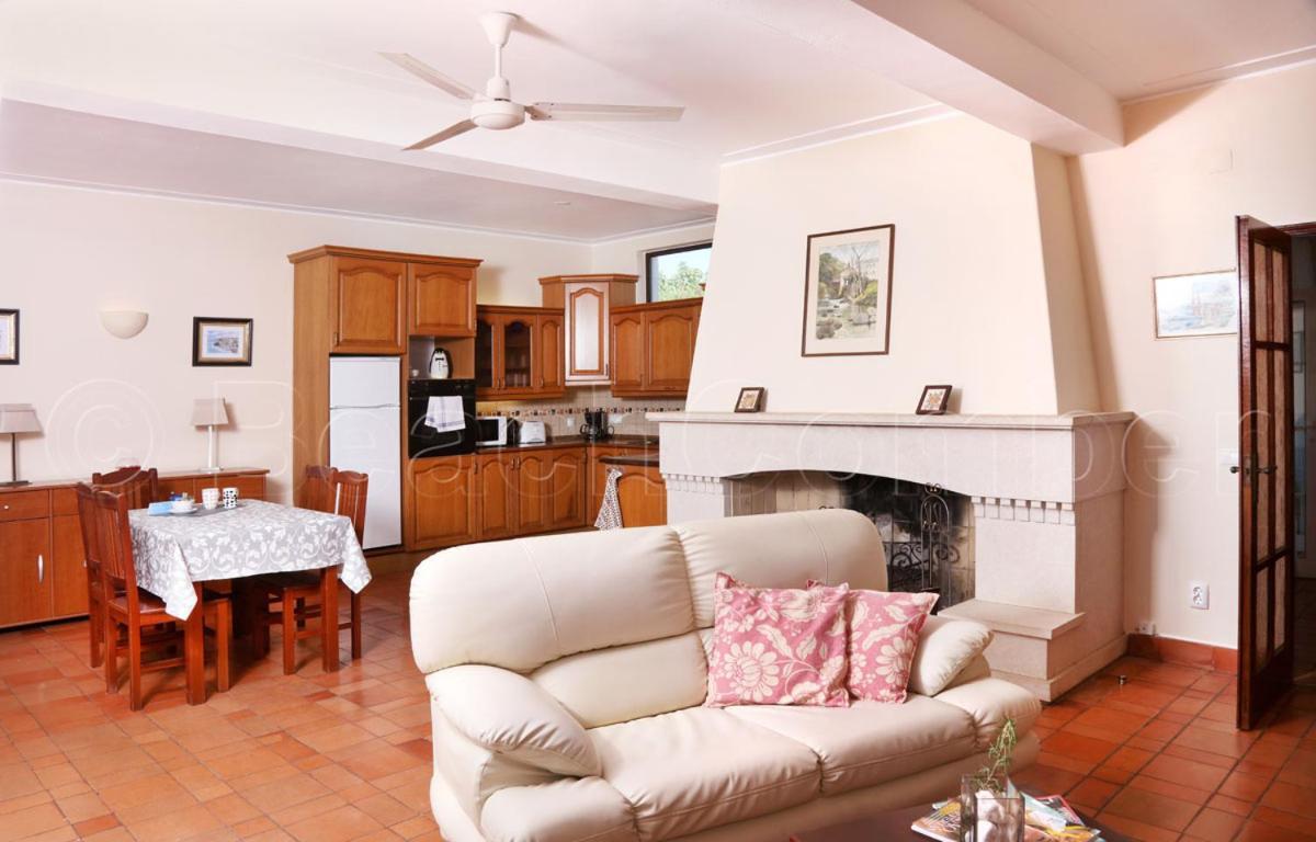 Casa Beachcomber Le Jardin Des Arts Lagos Esterno foto