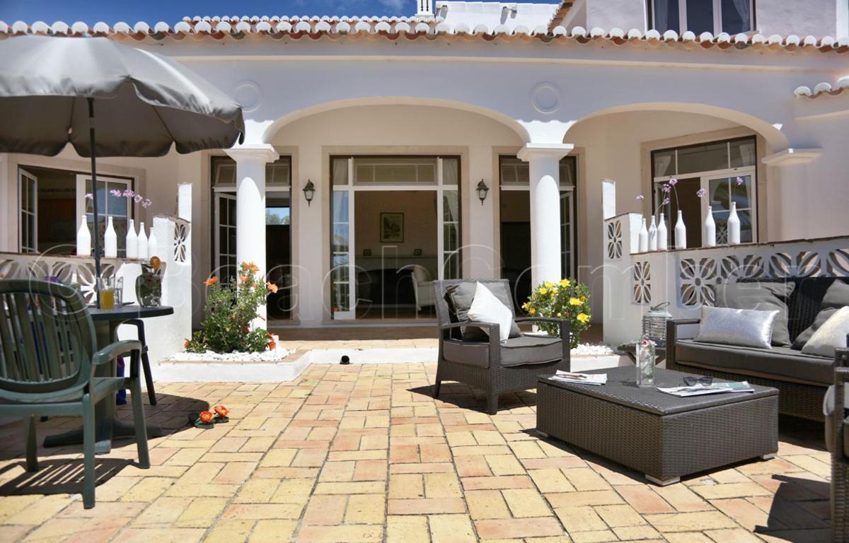 Casa Beachcomber Le Jardin Des Arts Lagos Esterno foto
