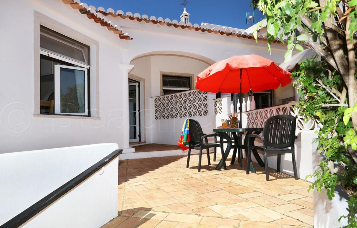 Casa Beachcomber Le Jardin Des Arts Lagos Esterno foto